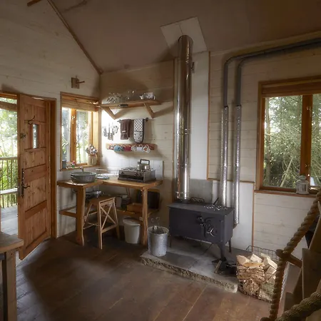 Domek letniskowy Swinton Bivouac *