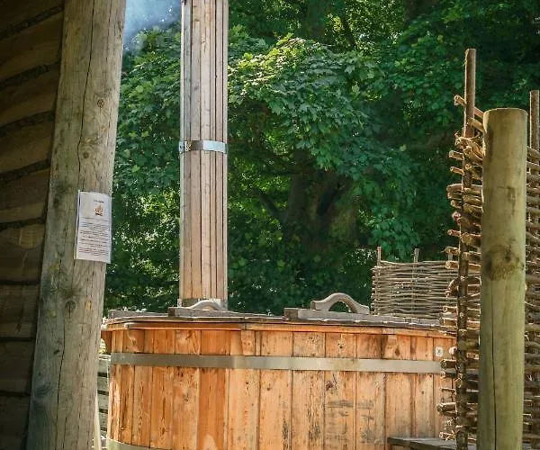 Lodge Swinton Bivouac