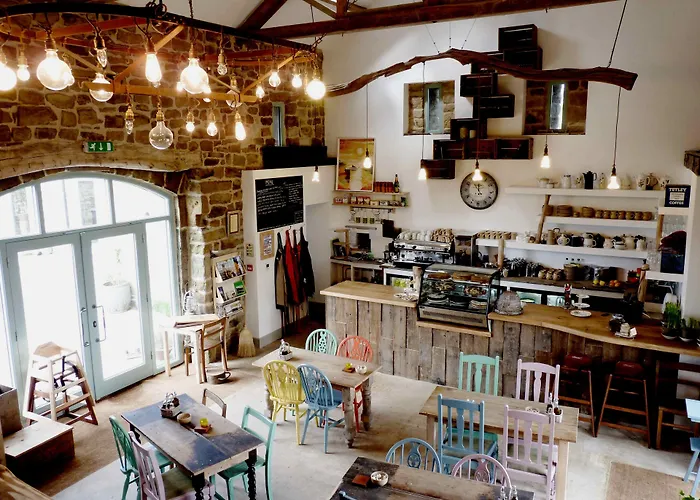 Swinton Bivouac Lodge *